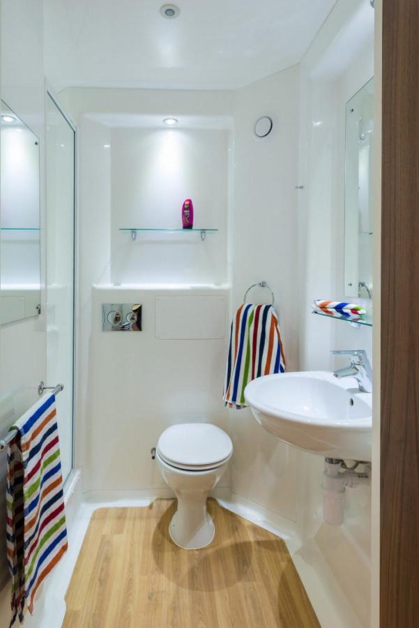Zeni Ensuite Rooms In Exeter Exteriör bild